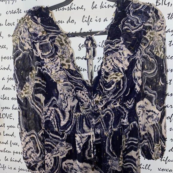 NEW Printer Johnson Long-Sleeve V-Neck Textured Midi Dress - Picture 7 of 9